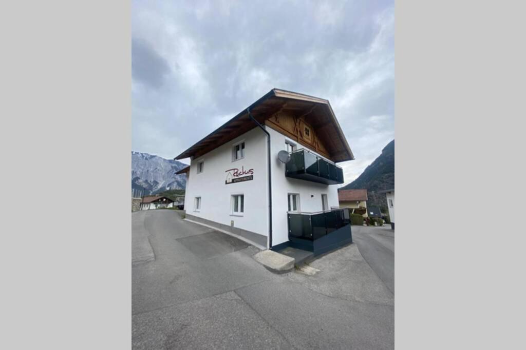Rochus Appartements Sautens Exteriör bild